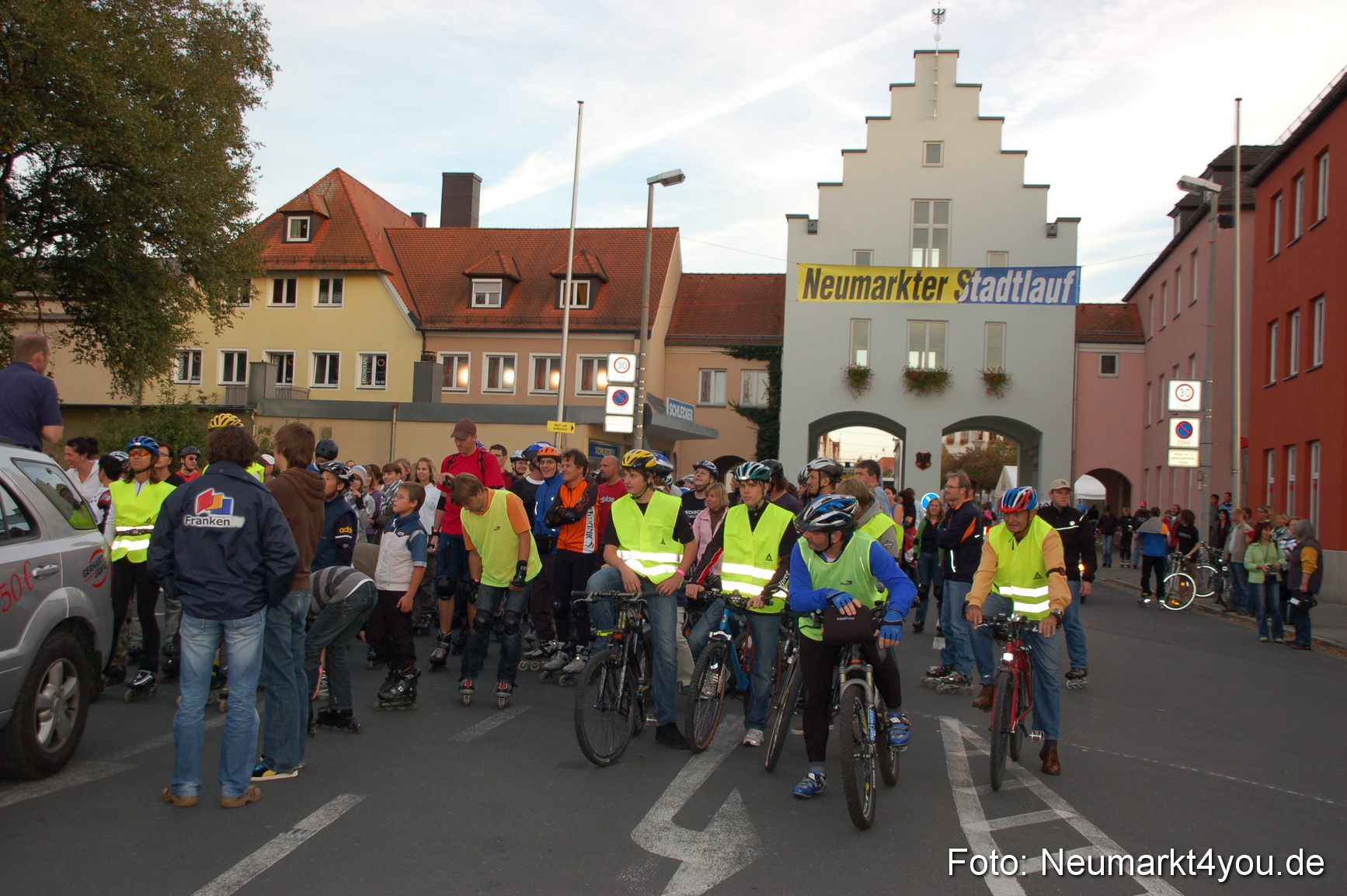 0012 Glossner Blade Night 150906